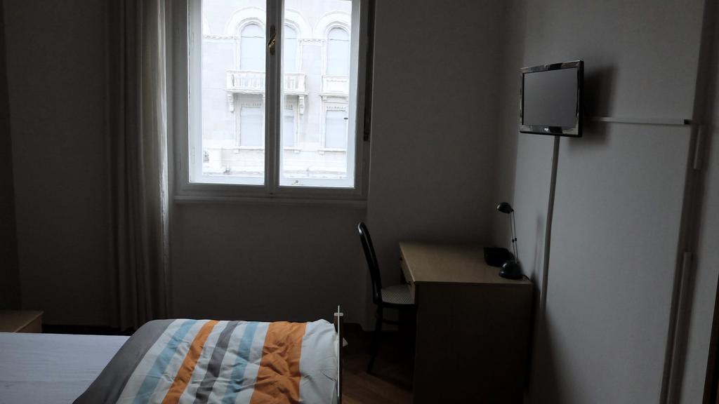 B&B Piazza Goldoni Trieste Eksteriør billede