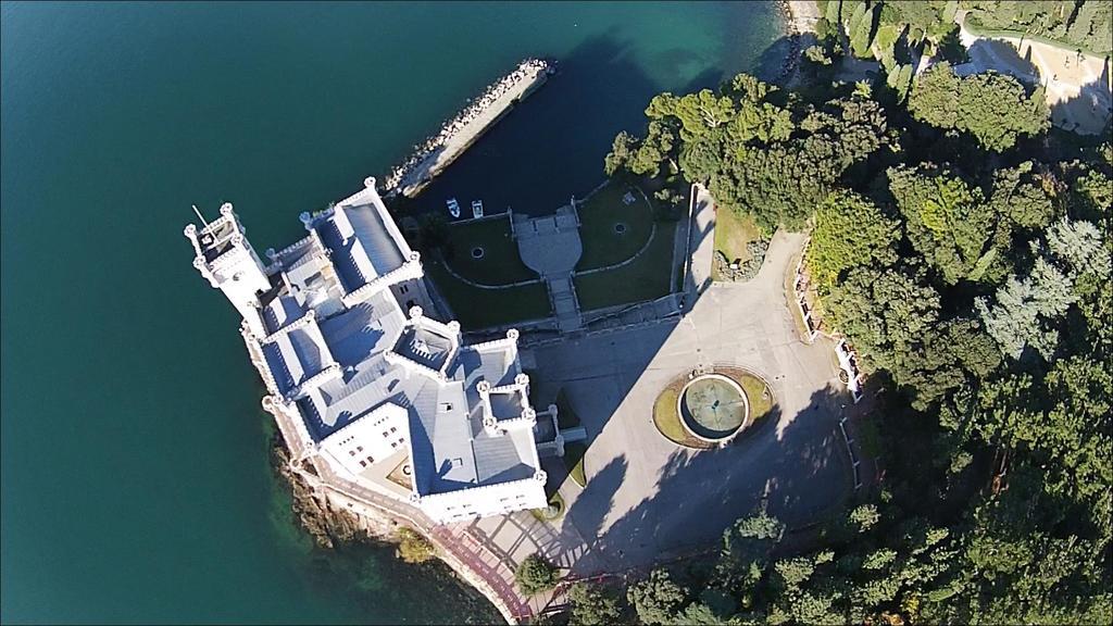 B&B Piazza Goldoni Trieste Eksteriør billede