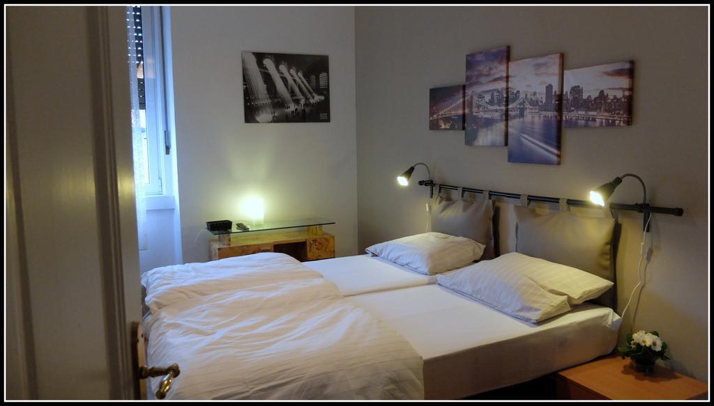 B&B Piazza Goldoni Trieste Eksteriør billede